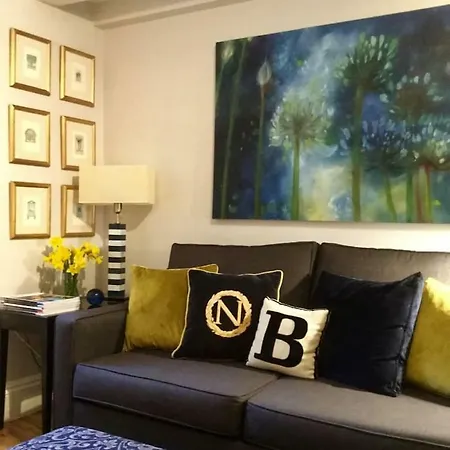 Beautiful 1br In Historic House Apartment