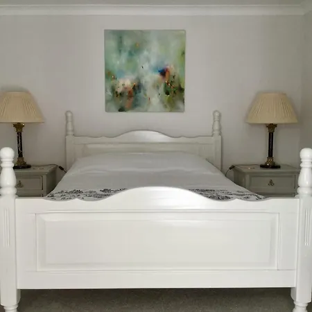 Beautiful 1br In Historic House Lejlighed St Aubin