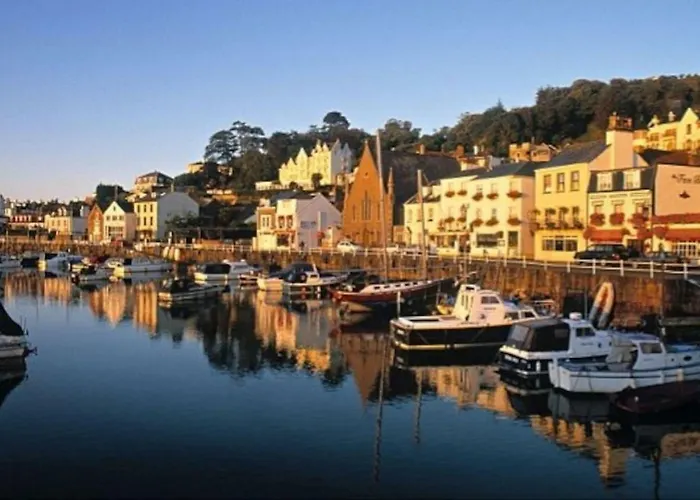 Beautiful 1br In Historic House St Aubin