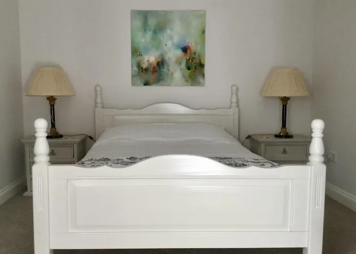 Beautiful 1br In Historic House Appartement St Aubin