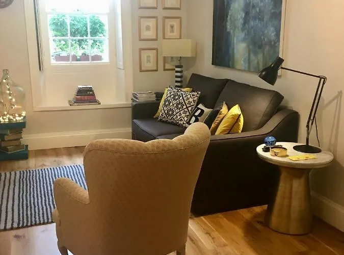 Appartement Beautiful 1br In Historic House *