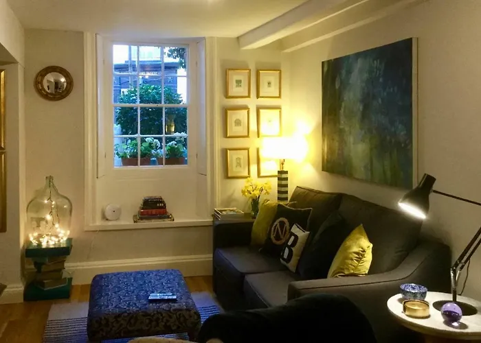 Beautiful 1br In Historic House Appartement