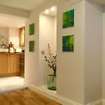 Beautiful 1br In Historic House St Aubin