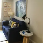 Beautiful 1br In Historic House Apartment St Aubin
