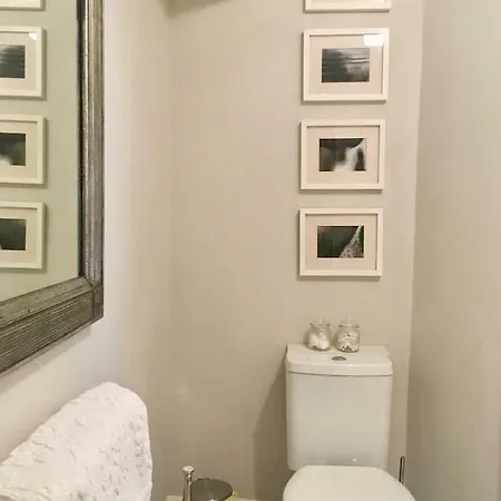 Beautiful 1br In Historic House Appartement *