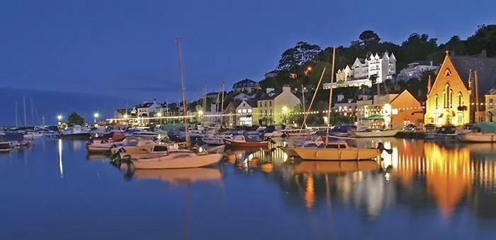 Beautiful 1br In Historic House Apartament